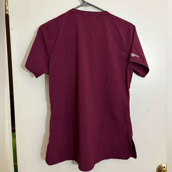 Carhartt Force Scrub Top Women's size Small - Burgundy - Picture 2 of 6